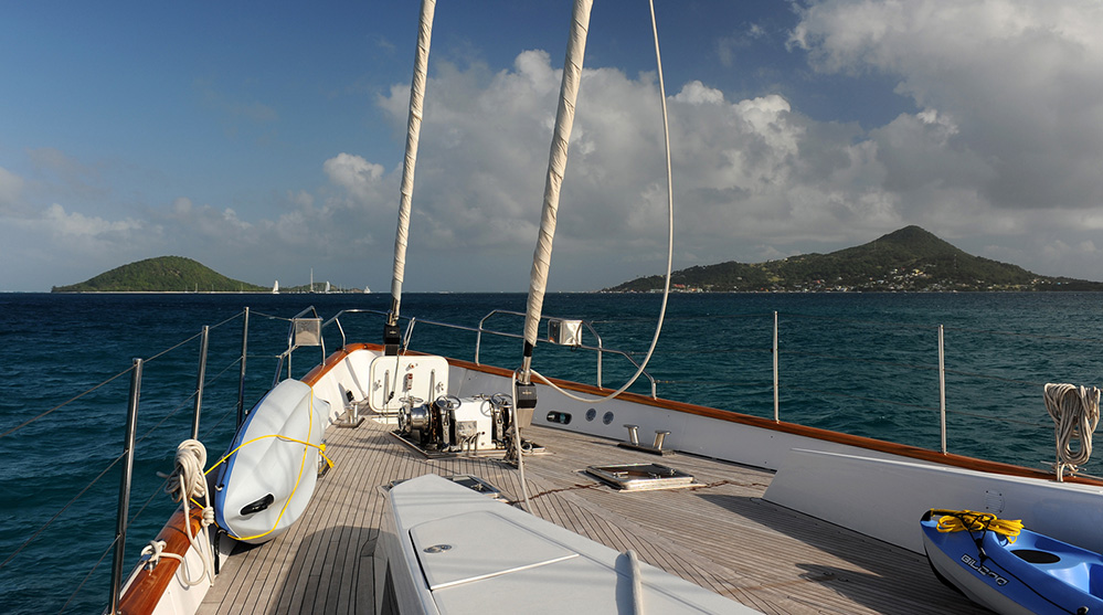 St Vincent and the Grenadines Yacht Approaching PSV and PM